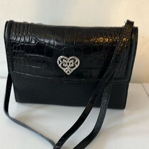 BRIGHTON CROSSBODY BAG IN BLACK PEBBLED LEATHER